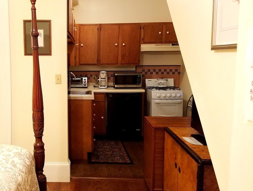 Lion'S Inn Bed And Breakfast Ню Орлиънс Екстериор снимка